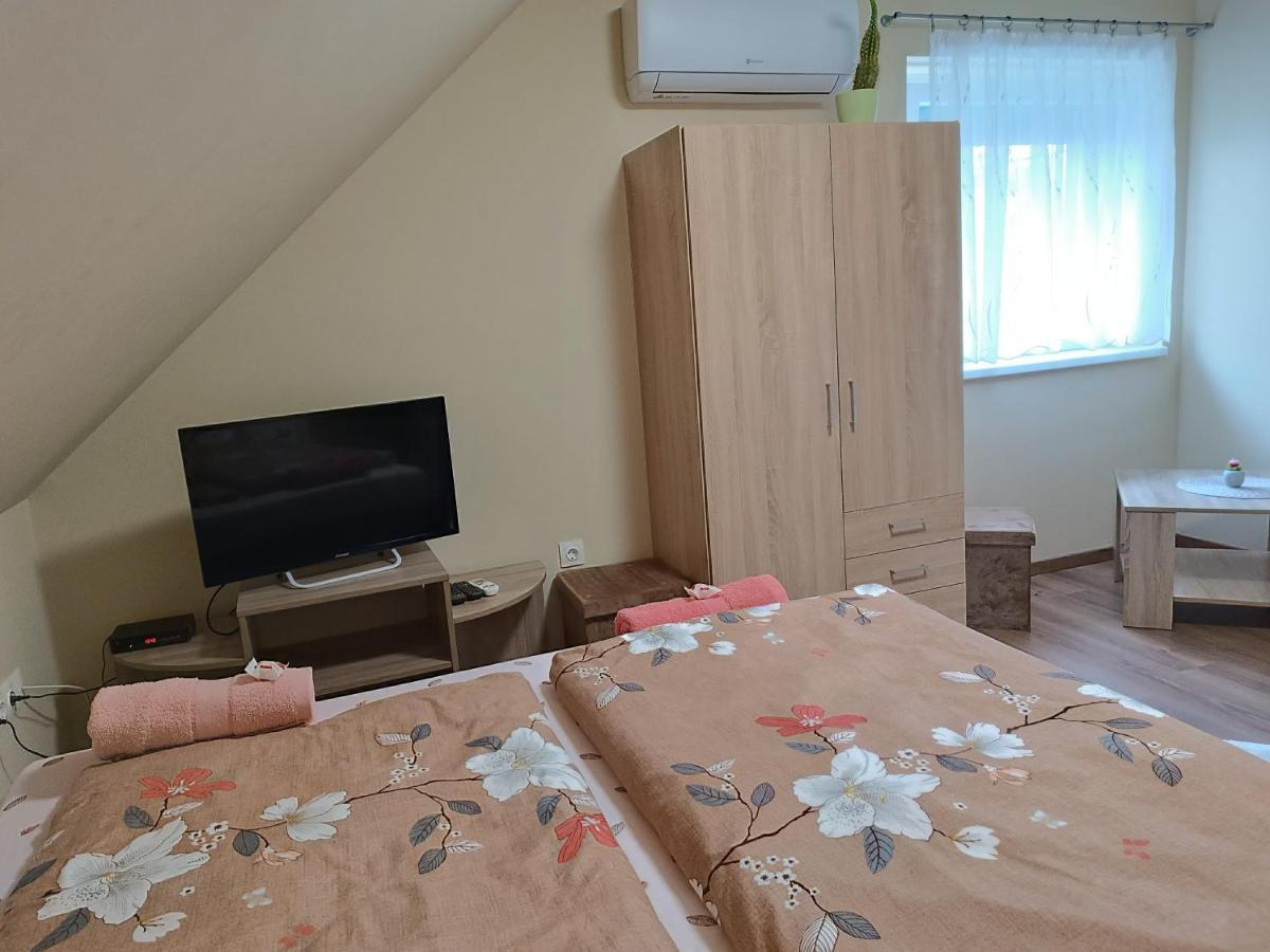 Hotel Holt-Tisza Vendeghaz Szeged Esterno foto